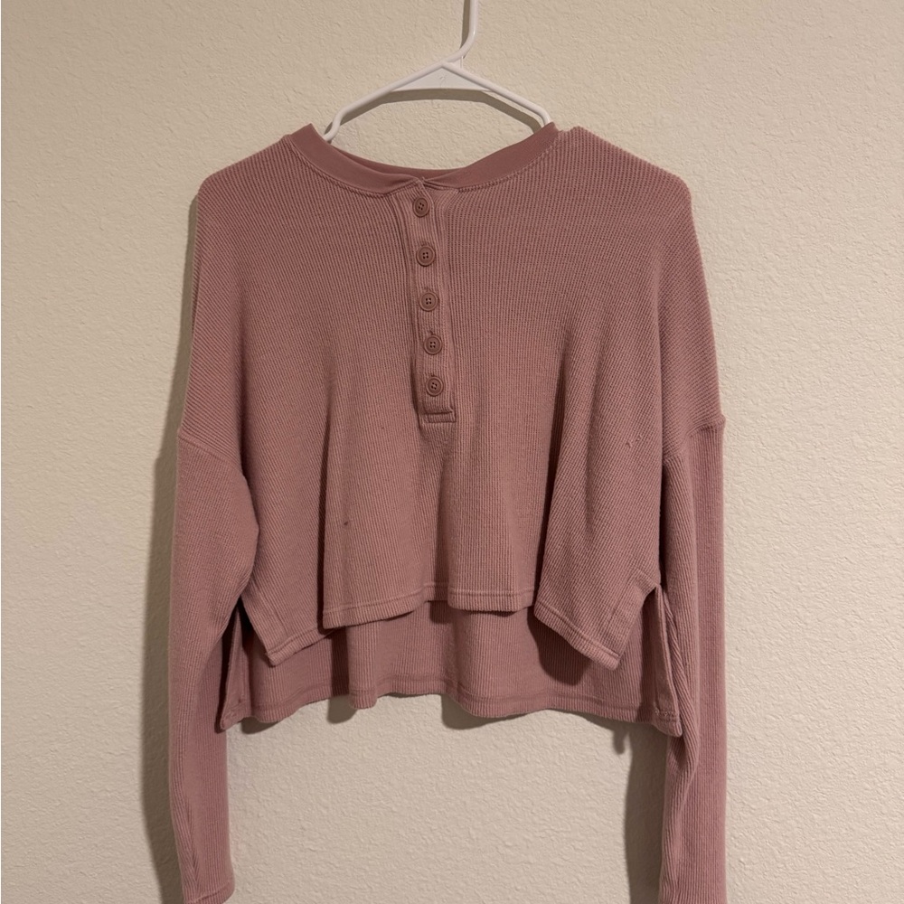 Express Blush Button-Up Top - Picture 2 of 4